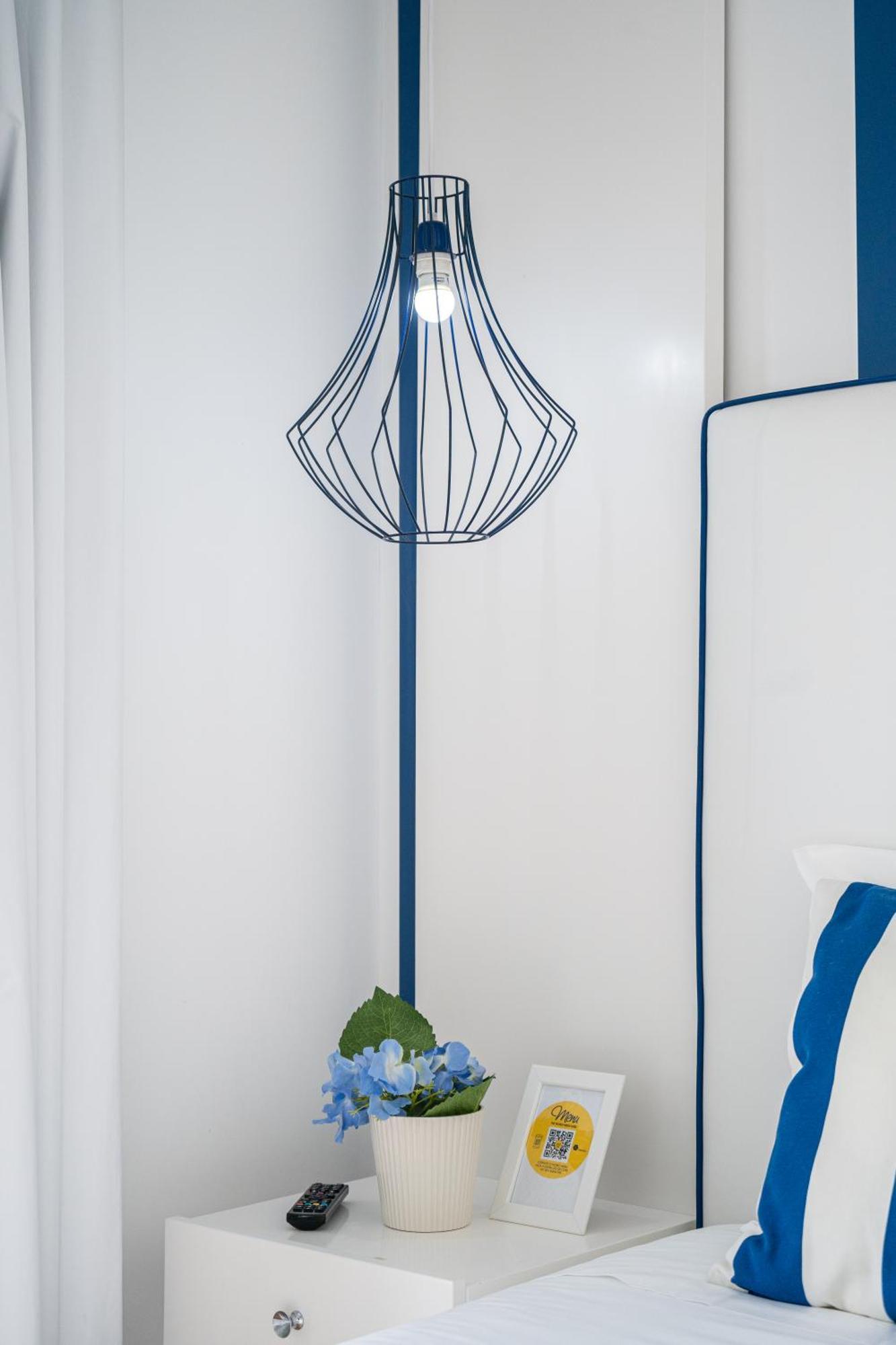 By The Sea - Nazare Bed & Breakfast Bagian luar foto
